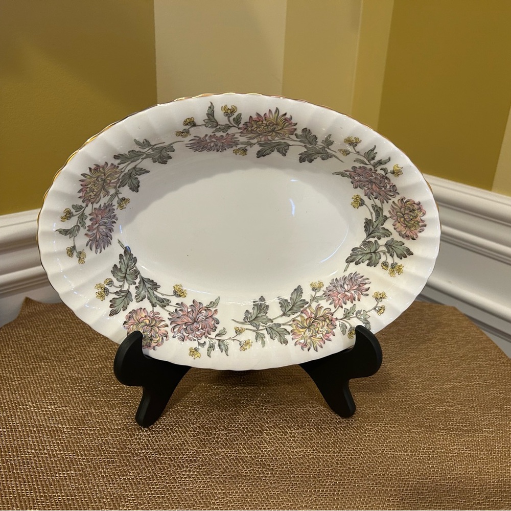 Roslyn Fine Bone China with Pink and Yellow Chrysanthemums Serving Bowl, 585